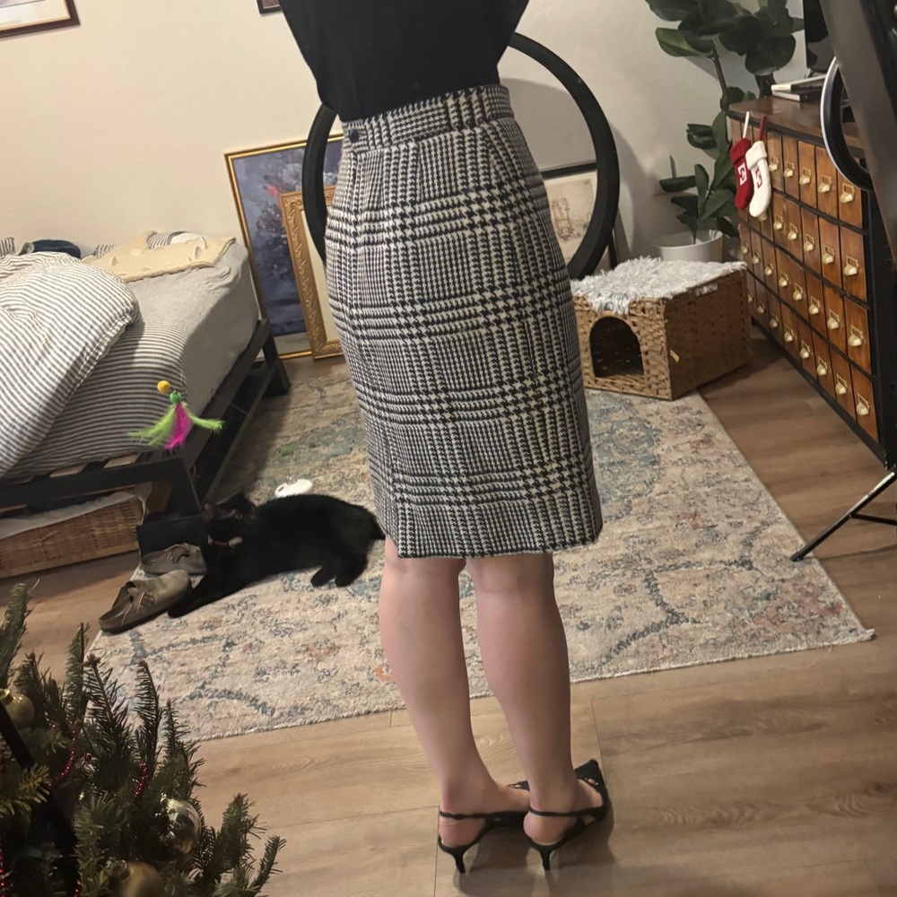 Banana republic wool cashmere pencil skirt houndstooth black and cream high rise - Picture 14 of 14